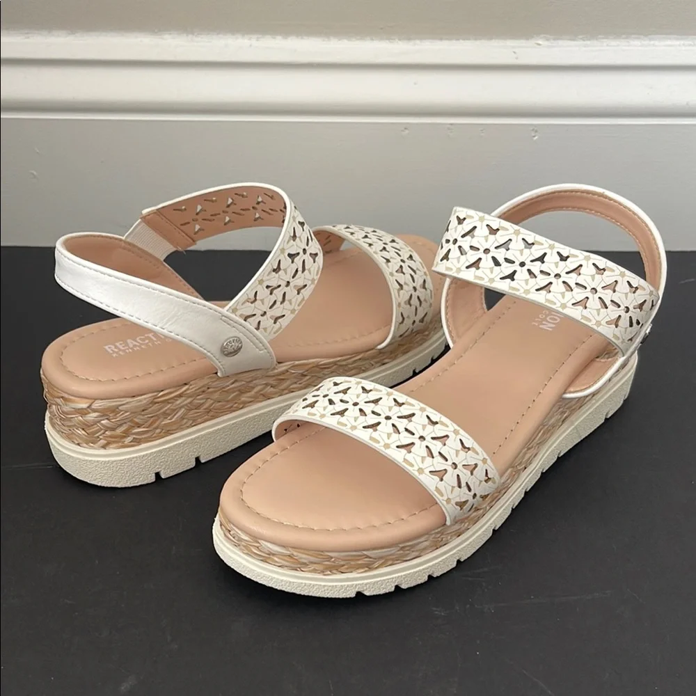 NWT Reaction Kenneth Cole Big Kids White Laser-Cut Slingback Platform Sandals 5